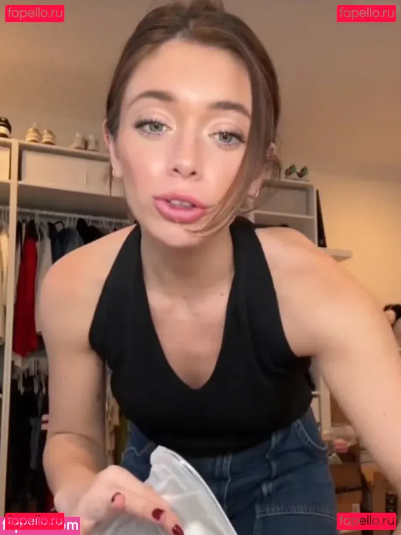 Tabitha Swatosh Onlyfans Photo Gallery 