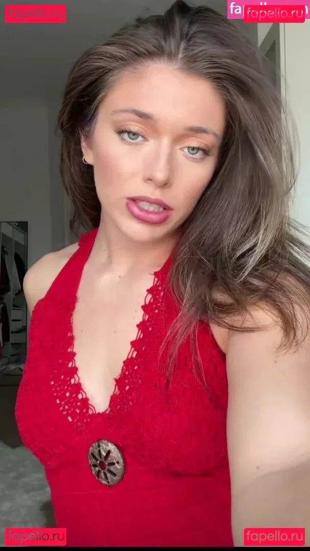 Tabitha Swatosh Onlyfans Photo Gallery 