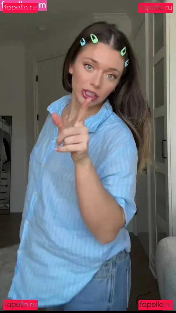 Tabitha Swatosh Onlyfans Photo Gallery 