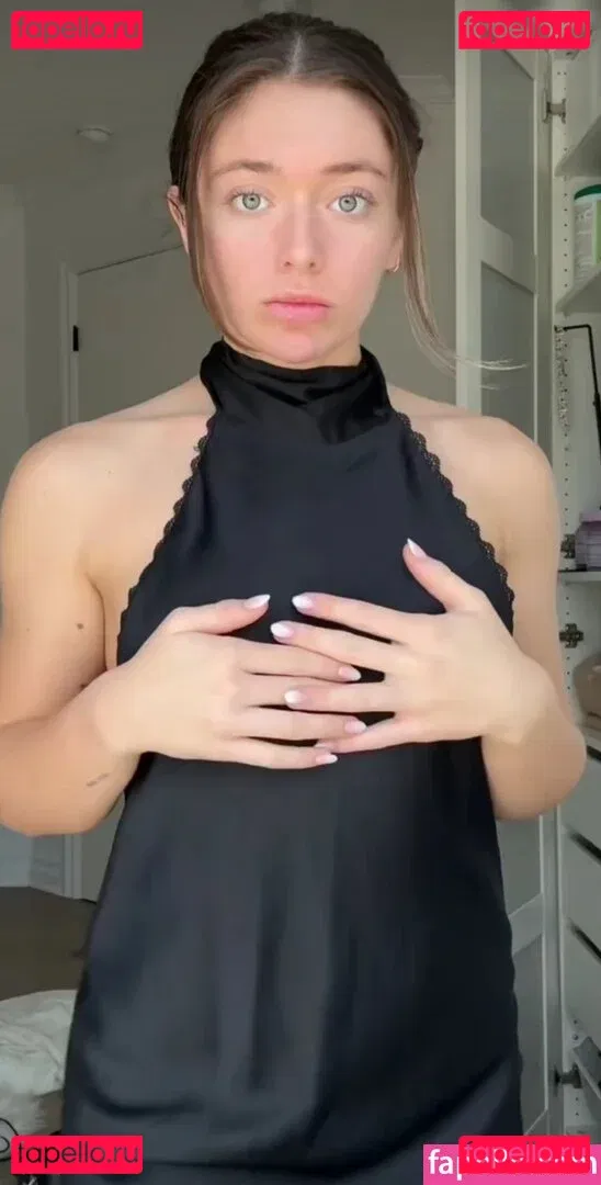 Tabitha Swatosh Onlyfans Photo Gallery 