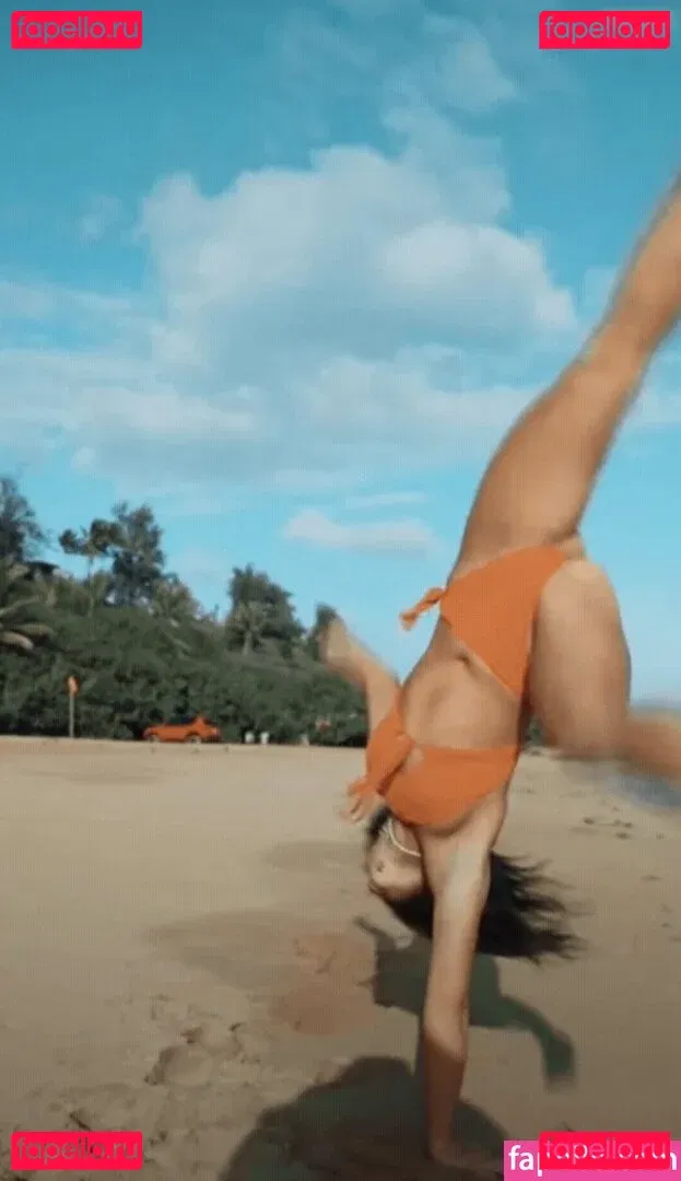 Tabitha Swatosh Onlyfans Photo Gallery 