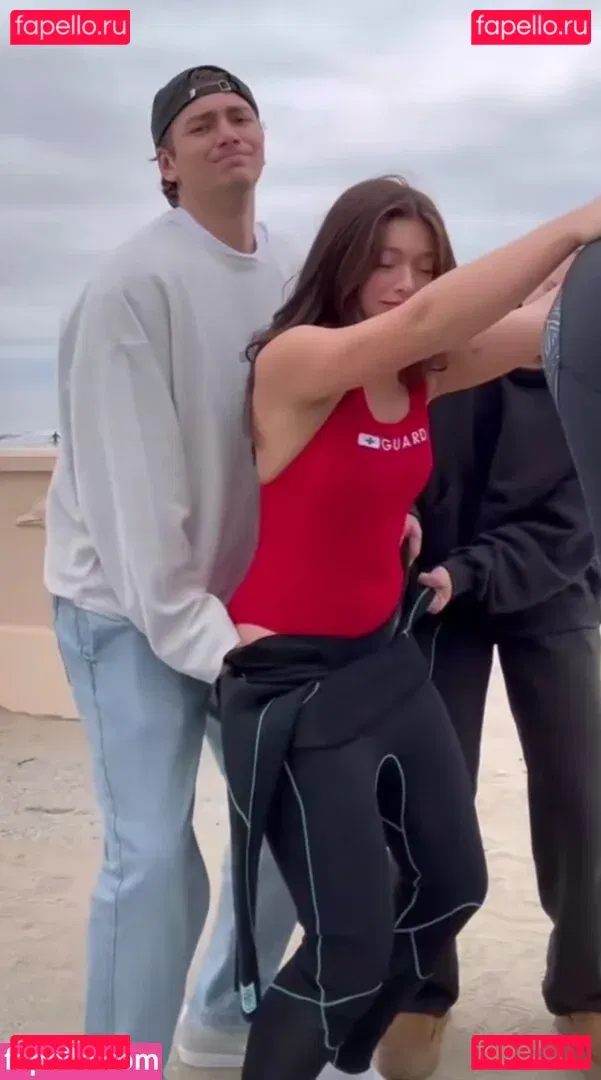 Tabitha Swatosh Onlyfans Photo Gallery 