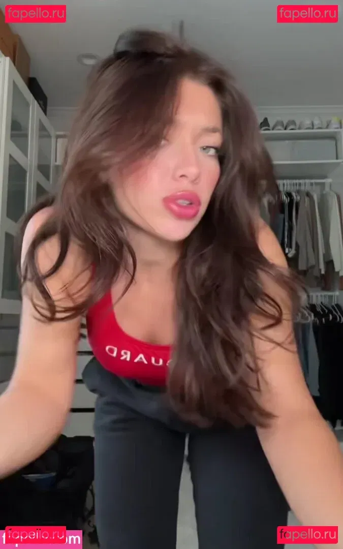 Tabitha Swatosh Onlyfans Photo Gallery 