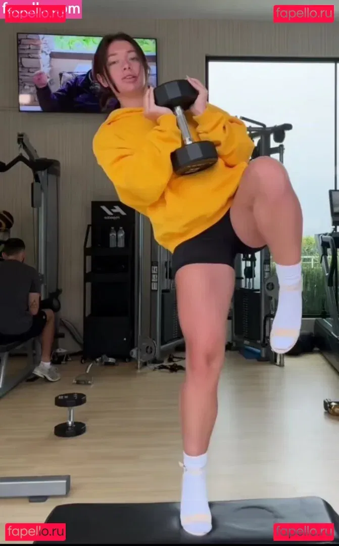 Tabitha Swatosh Onlyfans Photo Gallery 