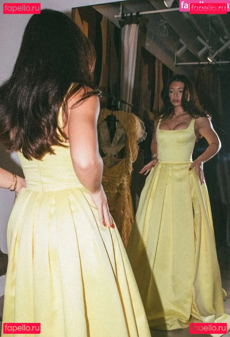 Tabitha Swatosh Onlyfans Photo Gallery 