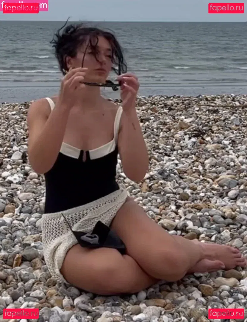 Tabitha Swatosh Onlyfans Photo Gallery 