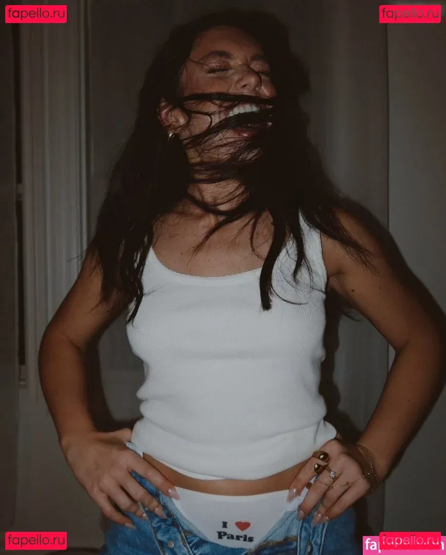 Tabitha Swatosh Onlyfans Photo Gallery 