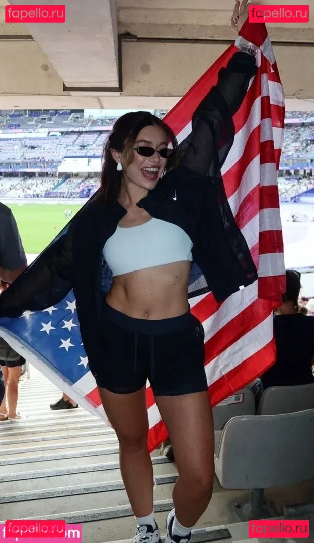 Tabitha Swatosh Onlyfans Photo Gallery 