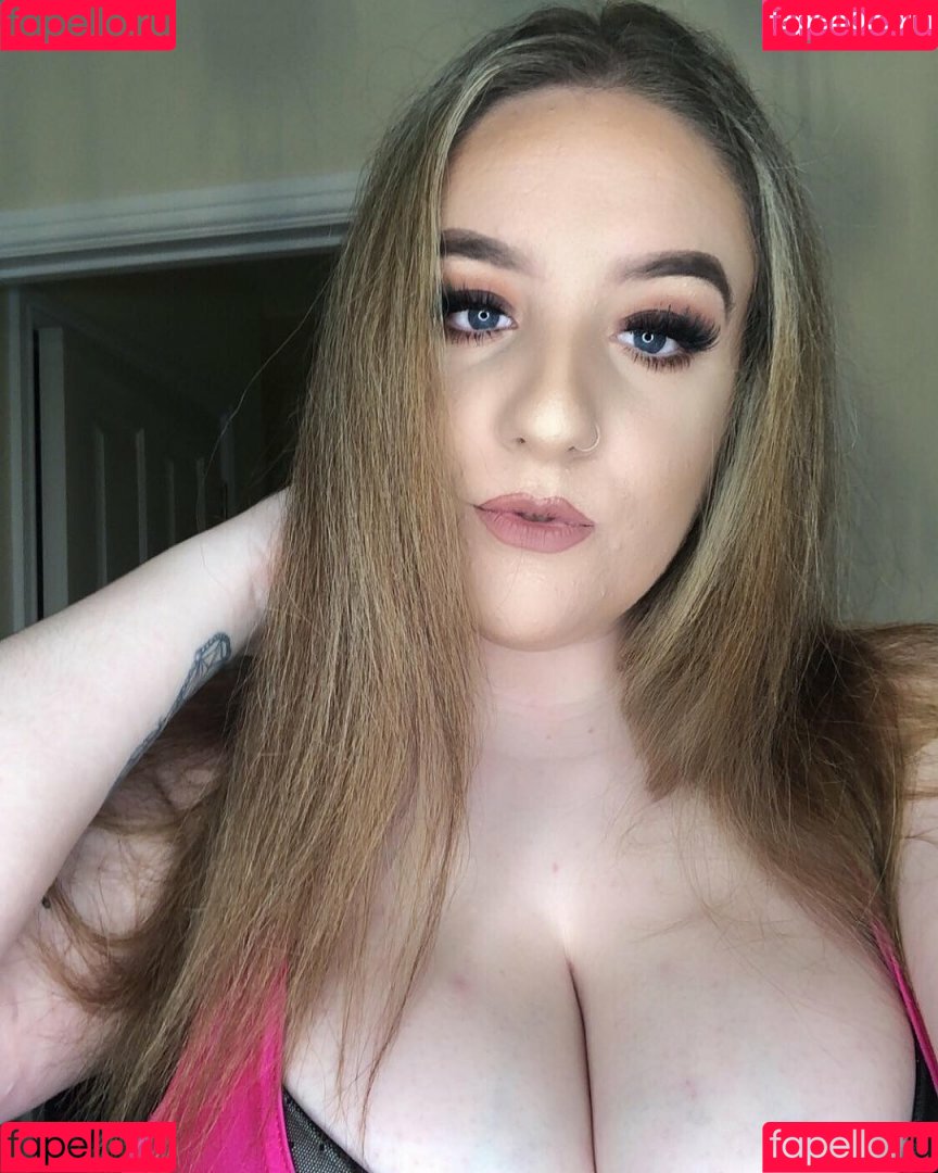 Ems Onlyfans Photo Gallery 