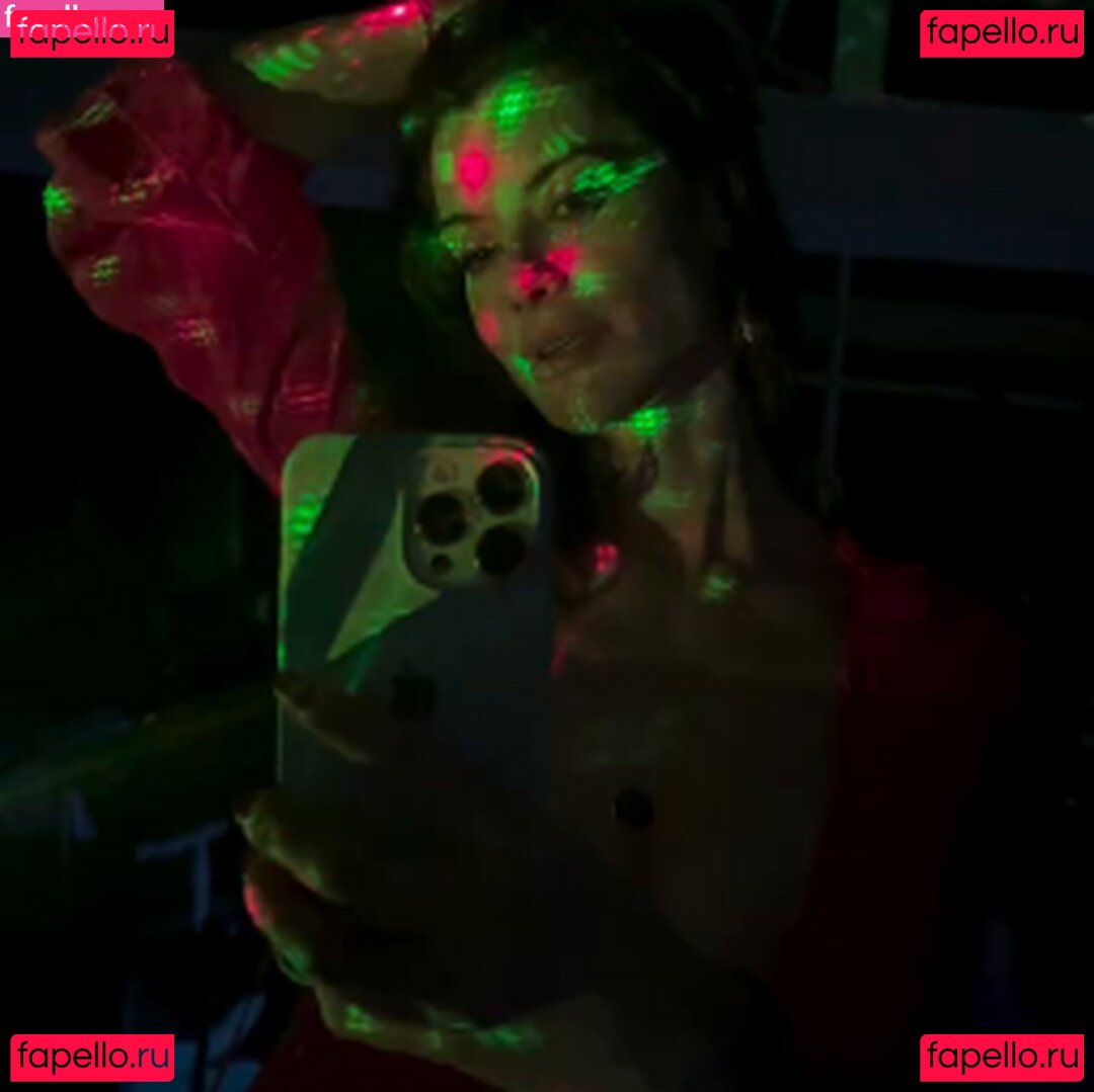 Alinne Moraes / alinnemoraes Onlyfans Photo Gallery 