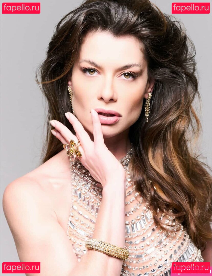 Alinne Moraes / alinnemoraes Onlyfans Photo Gallery 