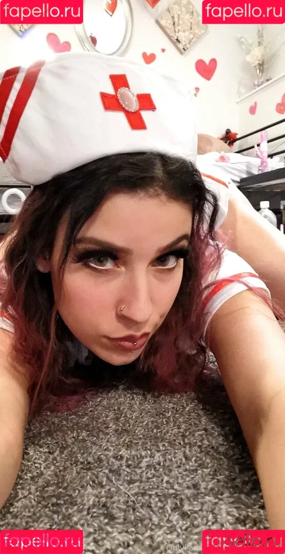 naketalickitung Onlyfans Photo Gallery 