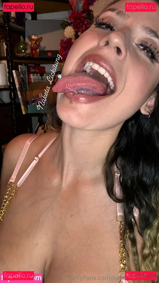 naketalickitung Onlyfans Photo Gallery 