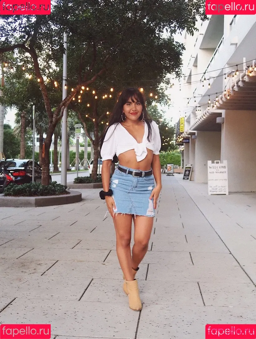 lilpineapplegirl Onlyfans Photo Gallery 