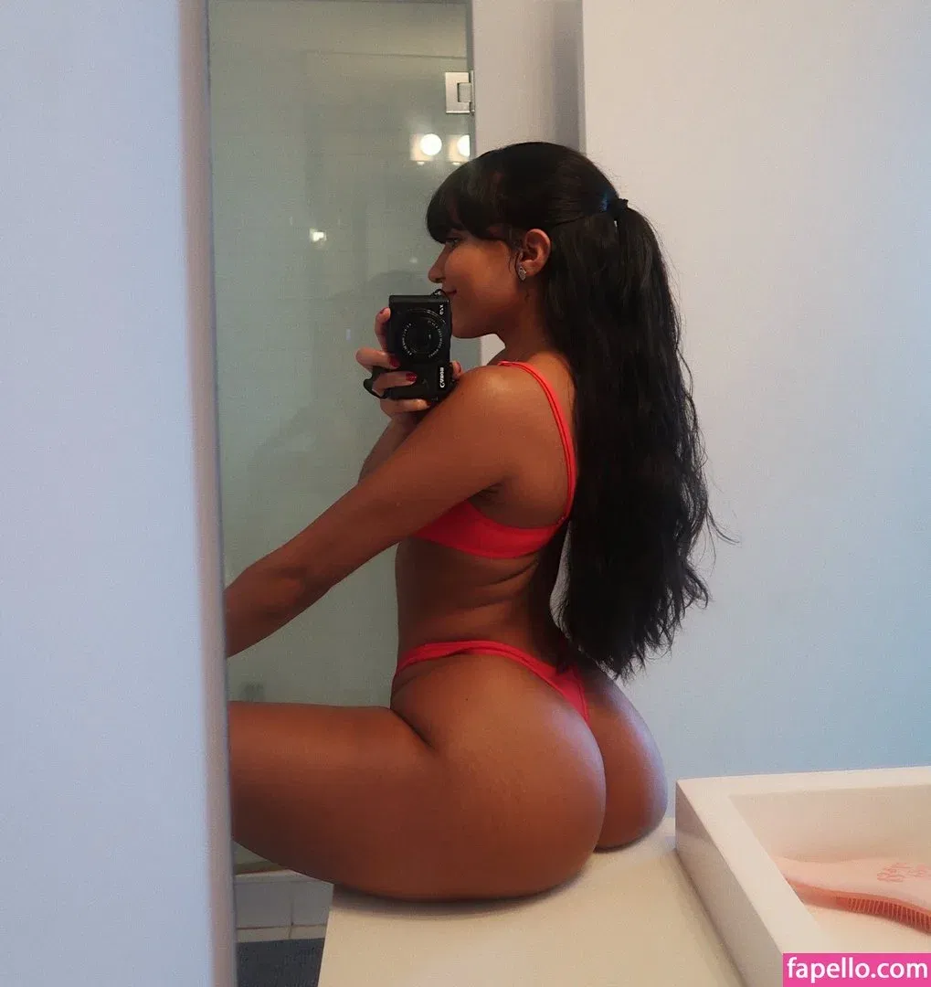 lilpineapplegirl Onlyfans Photo Gallery 