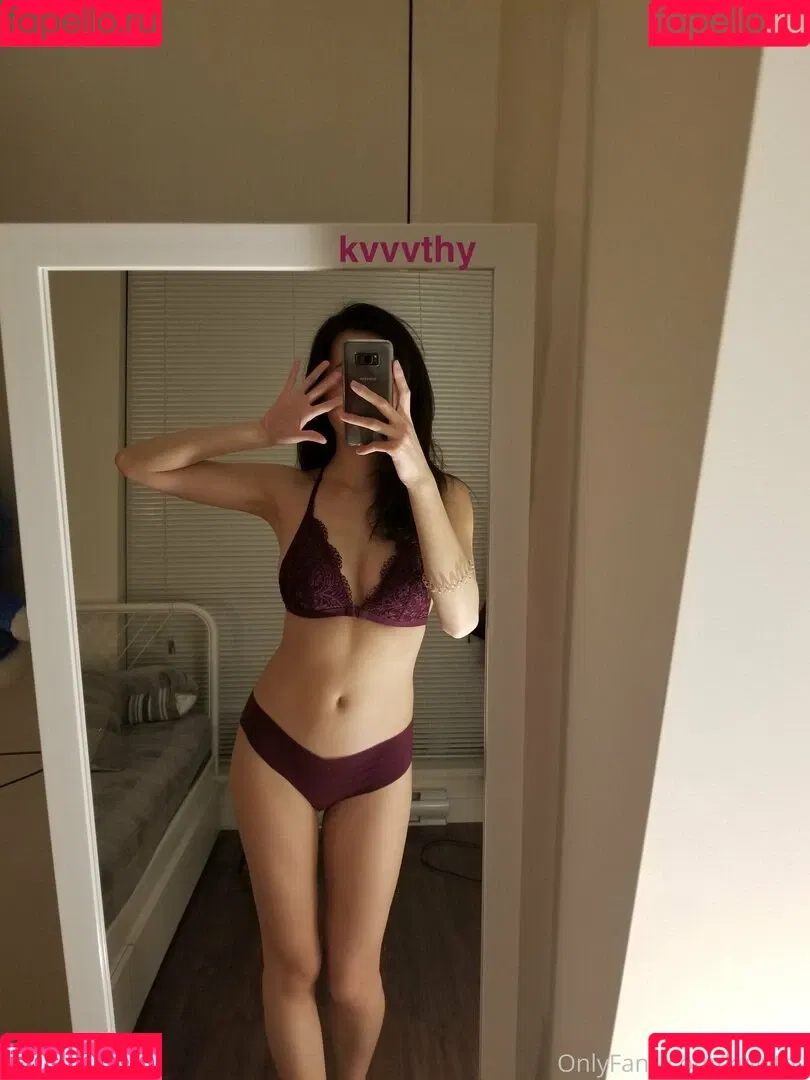 kvvvthy Onlyfans Photo Gallery 