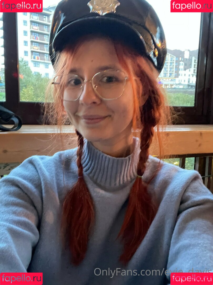 Evie Davis Onlyfans Photo Gallery 