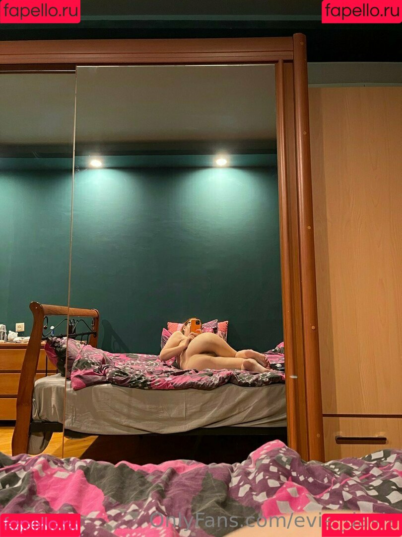 Evie Davis Onlyfans Photo Gallery 