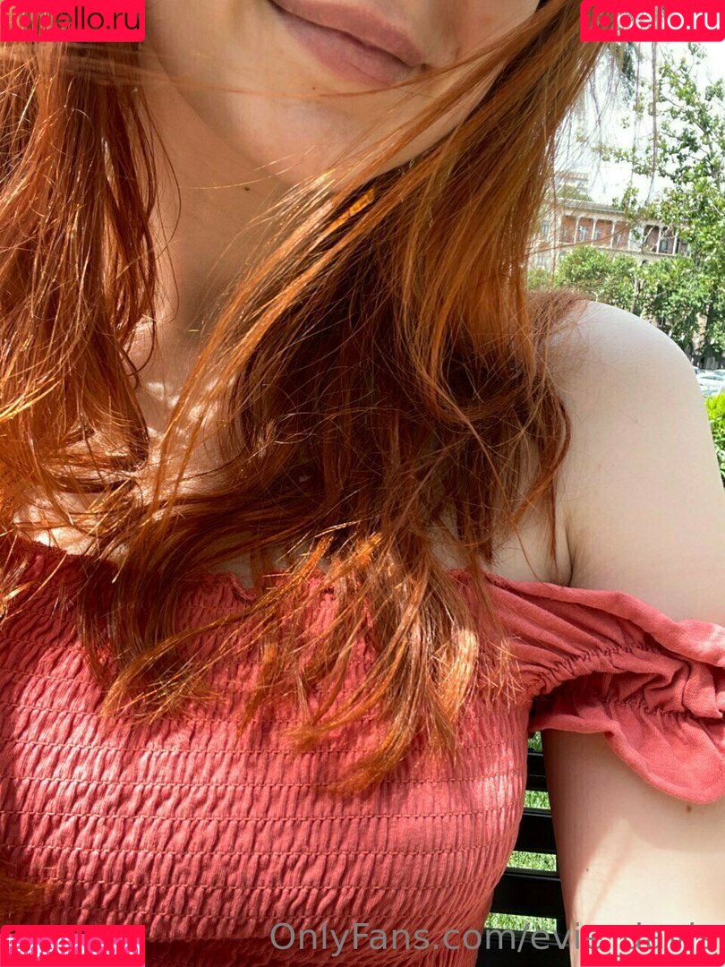 Evie Davis Onlyfans Photo Gallery 