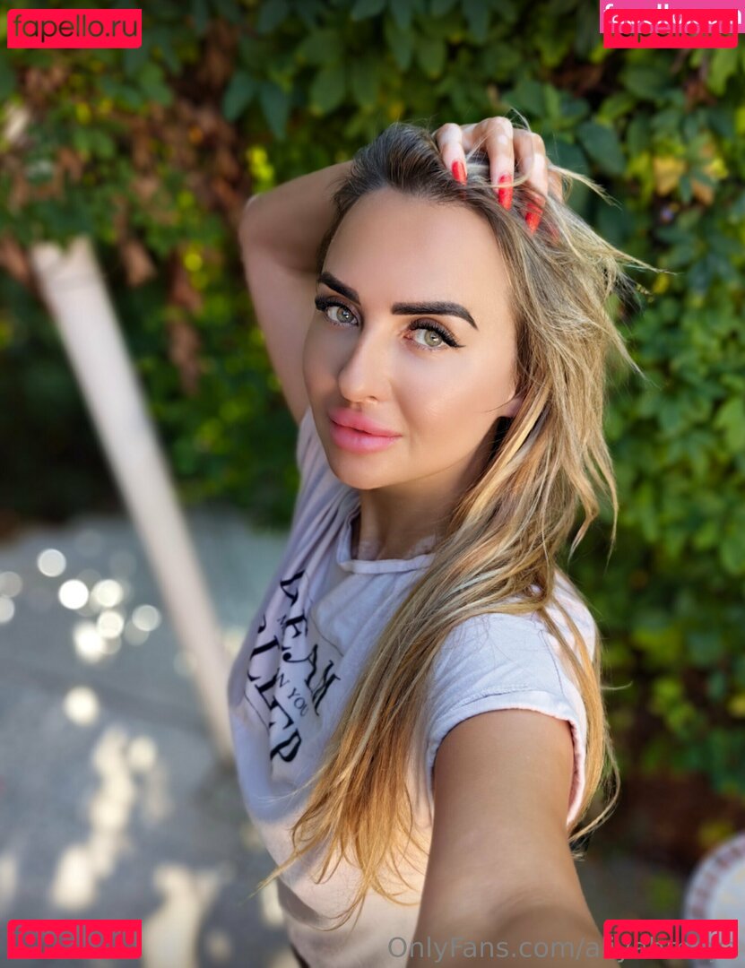 aliyahmaya / aliyahmayaxo Onlyfans Photo Gallery 