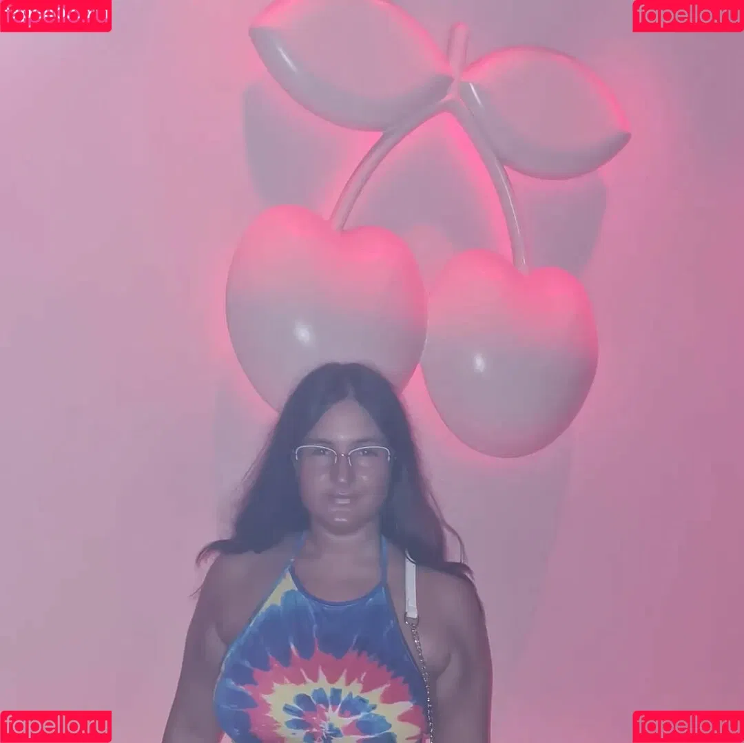 Ann Cygnus Onlyfans Photo Gallery 
