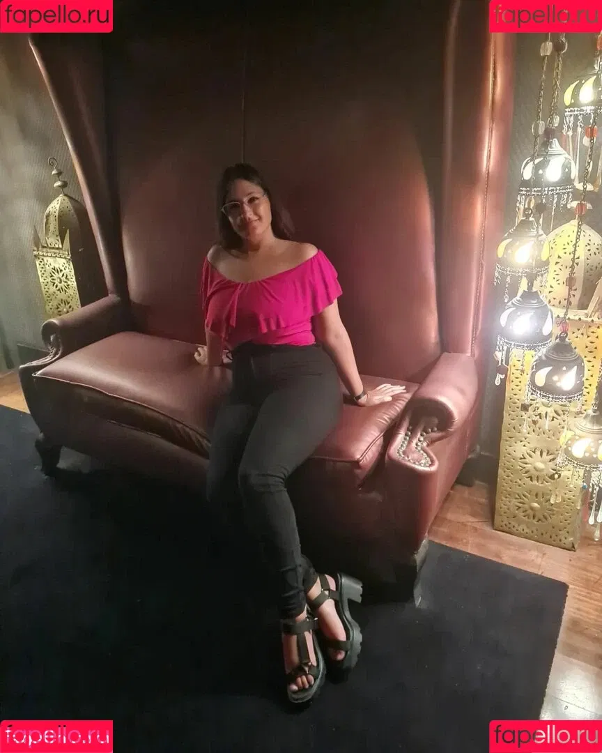 Ann Cygnus Onlyfans Photo Gallery 
