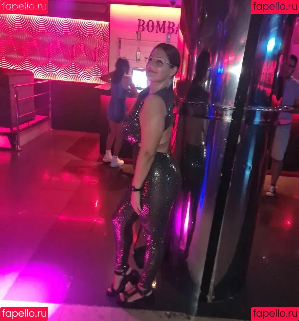 Ann Cygnus Onlyfans Photo Gallery 