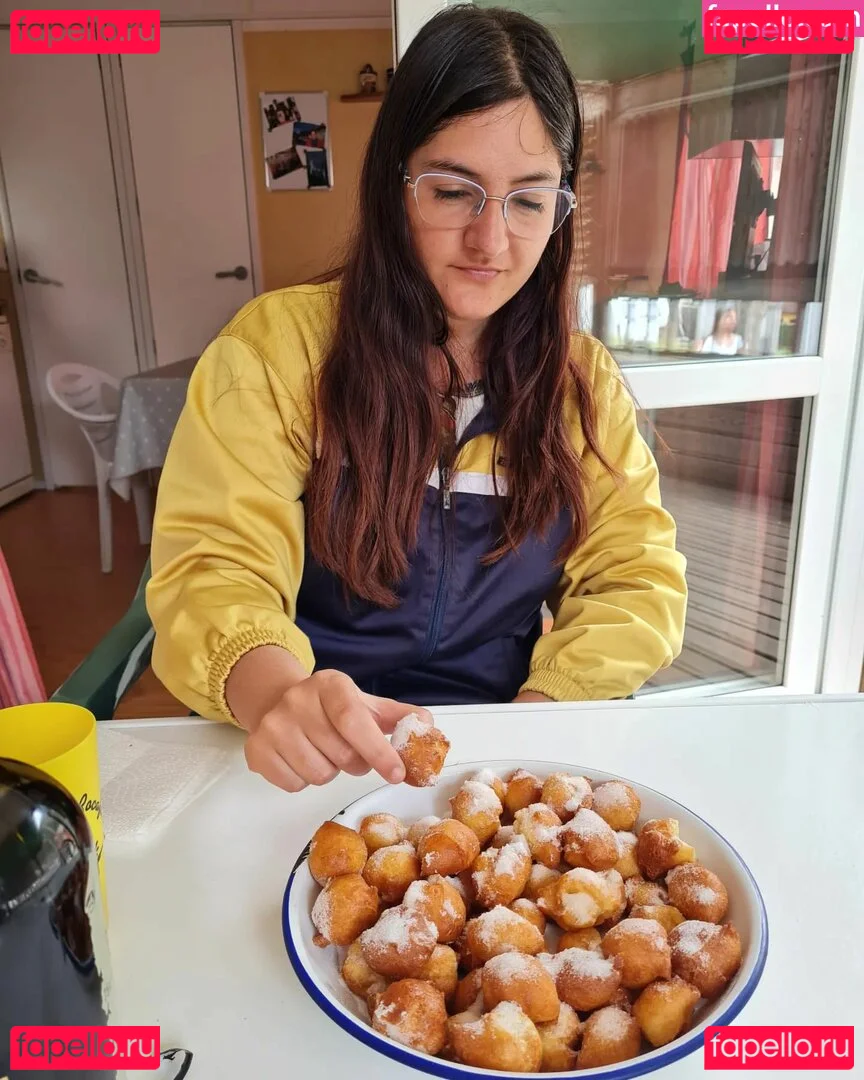 Ann Cygnus Onlyfans Photo Gallery 