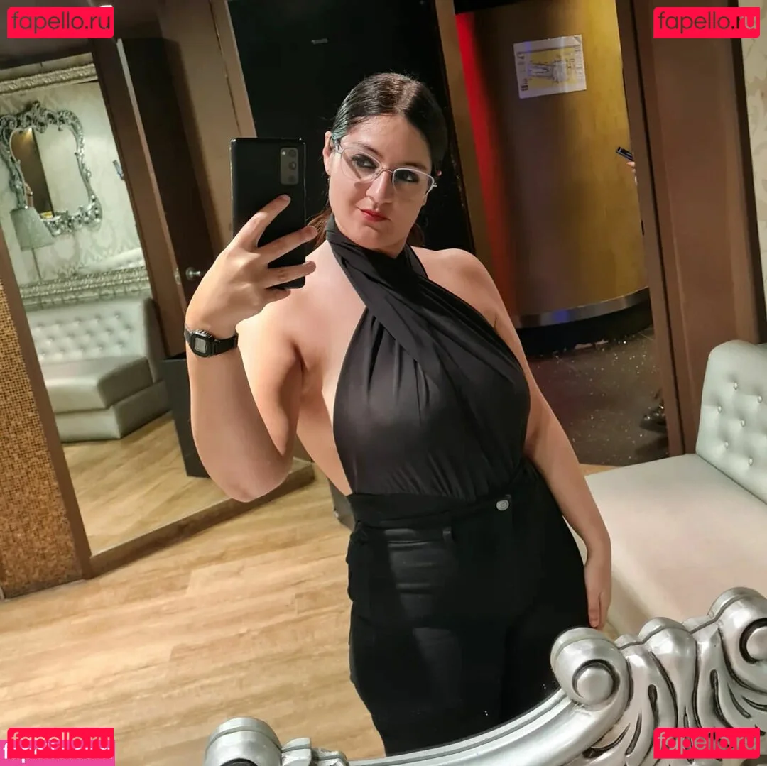 Ann Cygnus Onlyfans Photo Gallery 