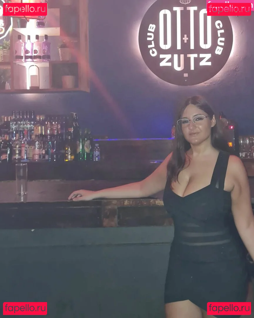 Ann Cygnus Onlyfans Photo Gallery 