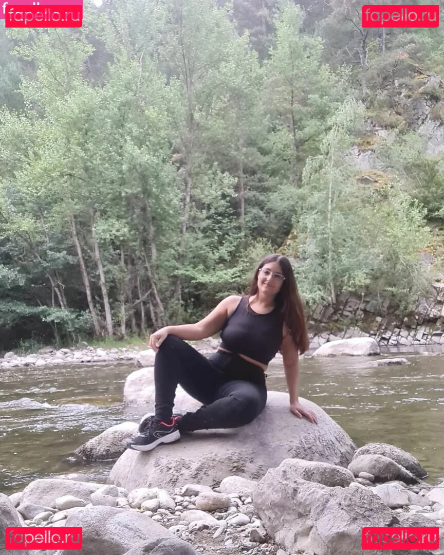 Ann Cygnus Onlyfans Photo Gallery 