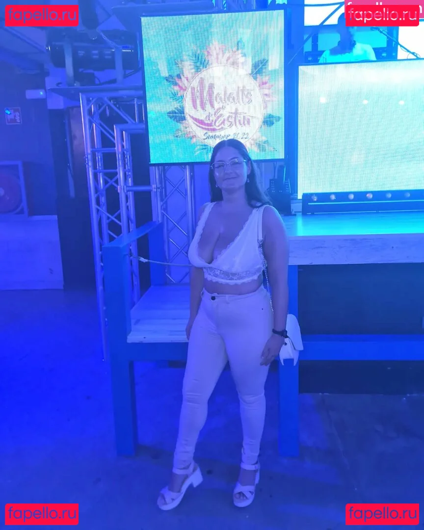 Ann Cygnus Onlyfans Photo Gallery 