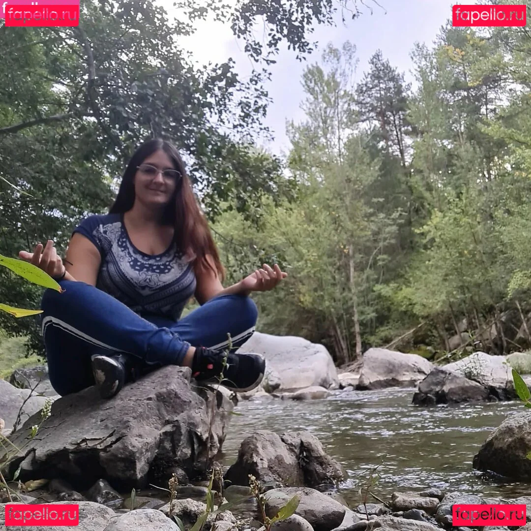 Ann Cygnus Onlyfans Photo Gallery 