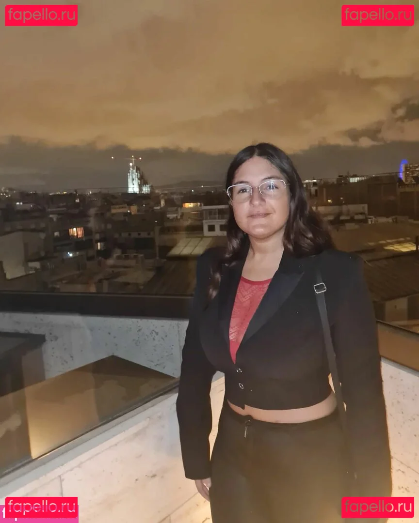 Ann Cygnus Onlyfans Photo Gallery 