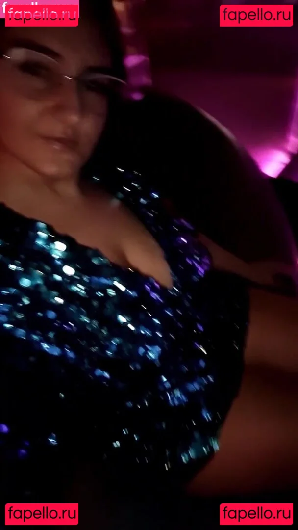 Ann Cygnus Onlyfans Photo Gallery 