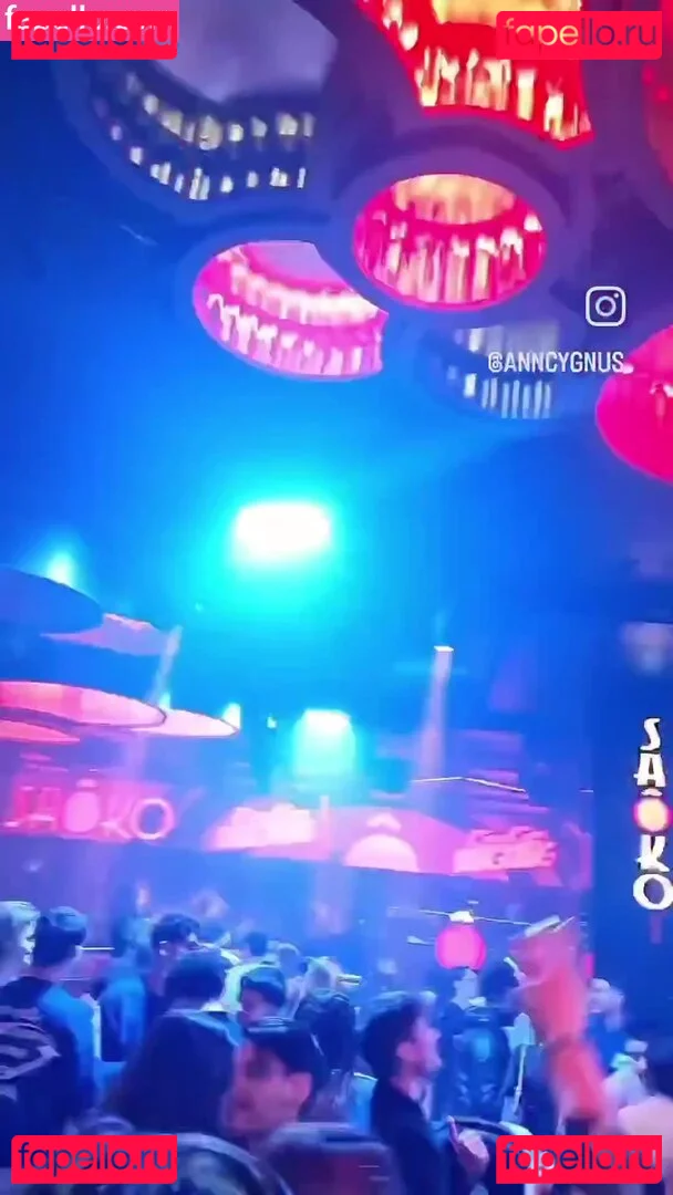 Ann Cygnus Onlyfans Photo Gallery 