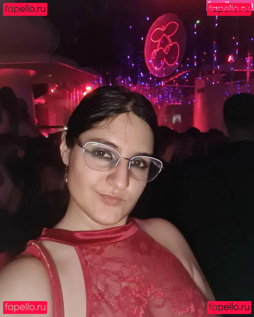 Ann Cygnus Onlyfans Photo Gallery 