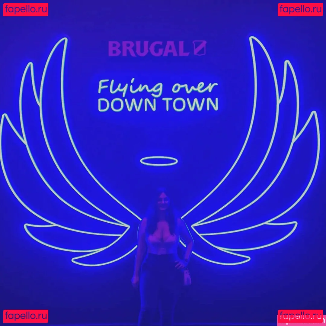 Ann Cygnus Onlyfans Photo Gallery 