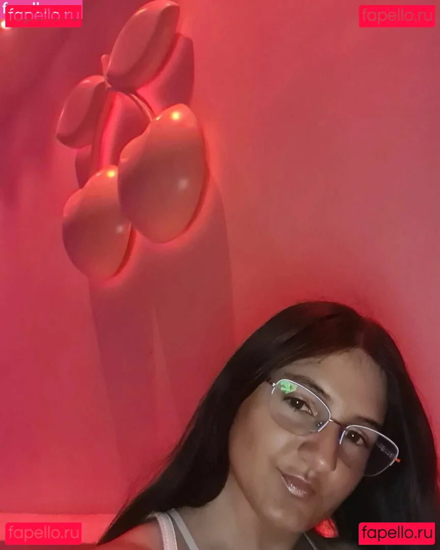 Ann Cygnus Onlyfans Photo Gallery 