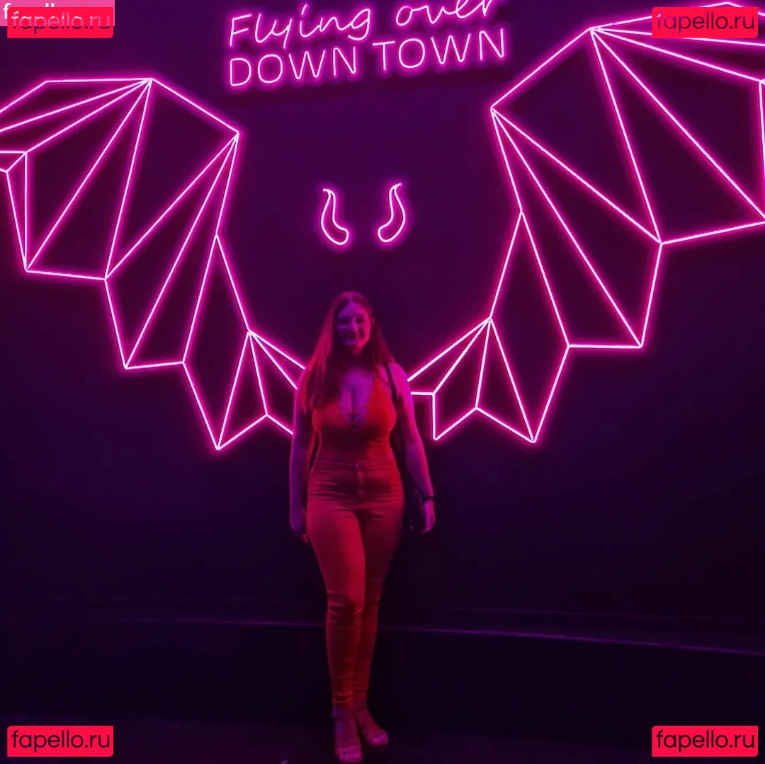 Ann Cygnus Onlyfans Photo Gallery 