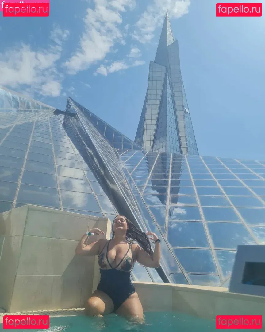 Ann Cygnus Onlyfans Photo Gallery 