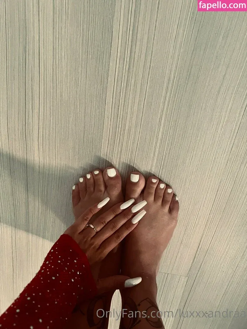 luxxxandraa Onlyfans Photo Gallery 