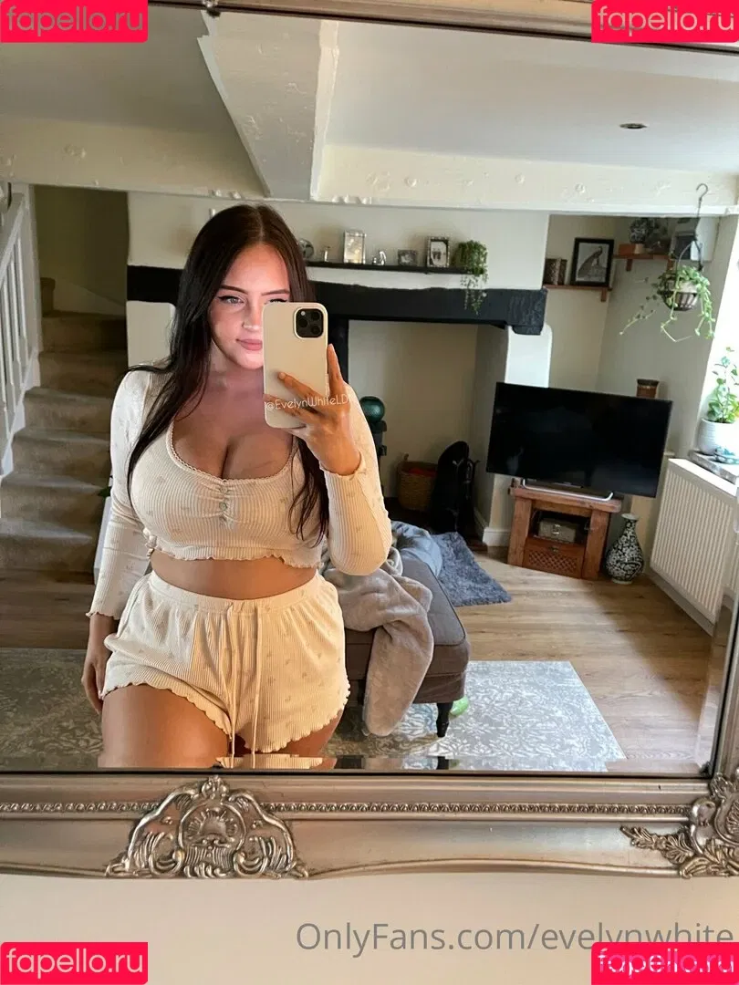 Evelynwhite Onlyfans Photo Gallery 