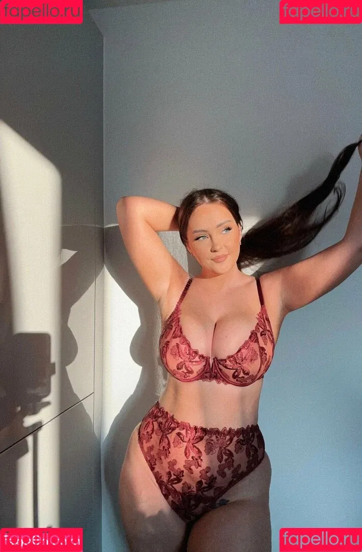 Evelynwhite Onlyfans Photo Gallery 