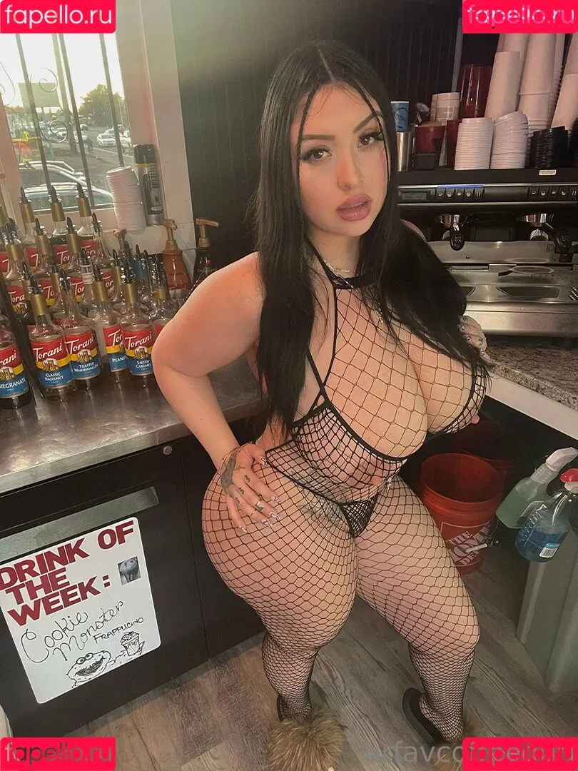 Capbarista Onlyfans Photo Gallery 