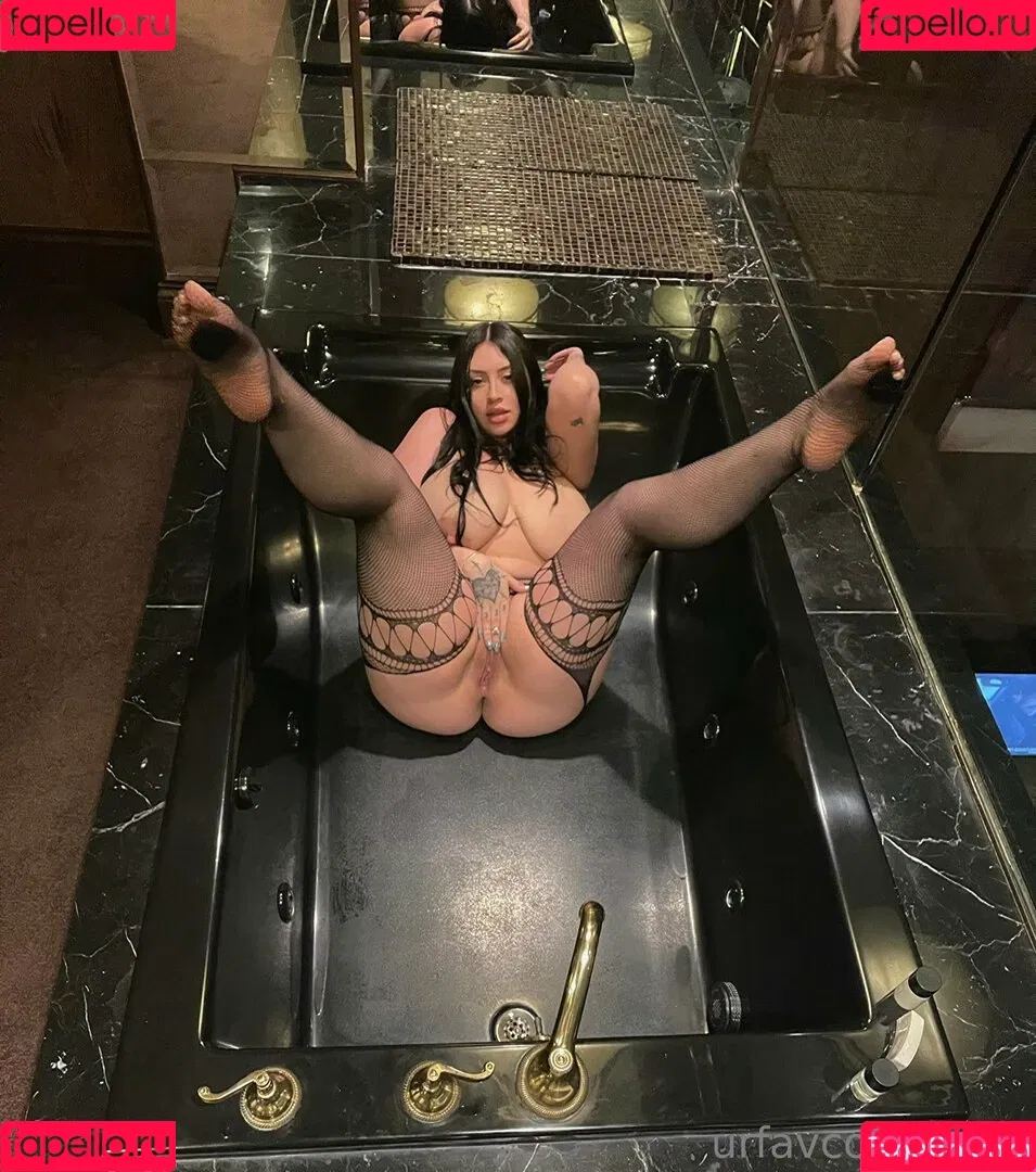 Capbarista Onlyfans Photo Gallery 
