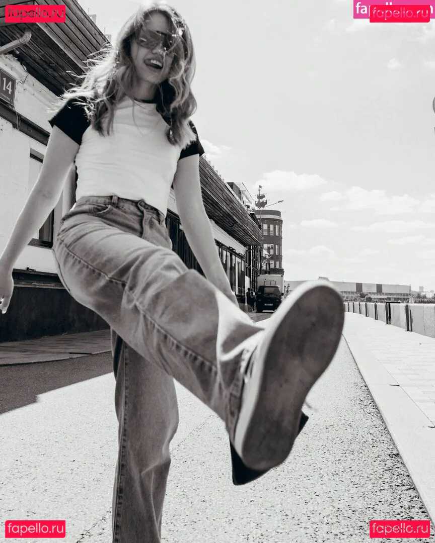 Daria Tyazkhun Onlyfans Photo Gallery 