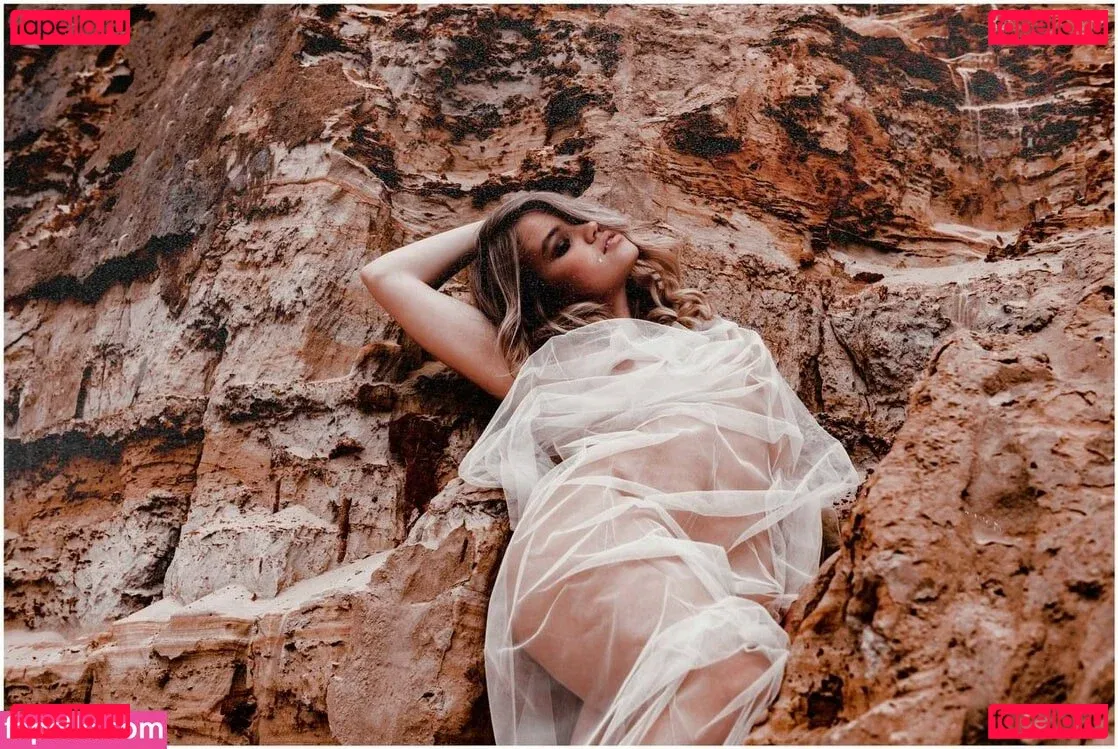 Daria Tyazkhun Onlyfans Photo Gallery 