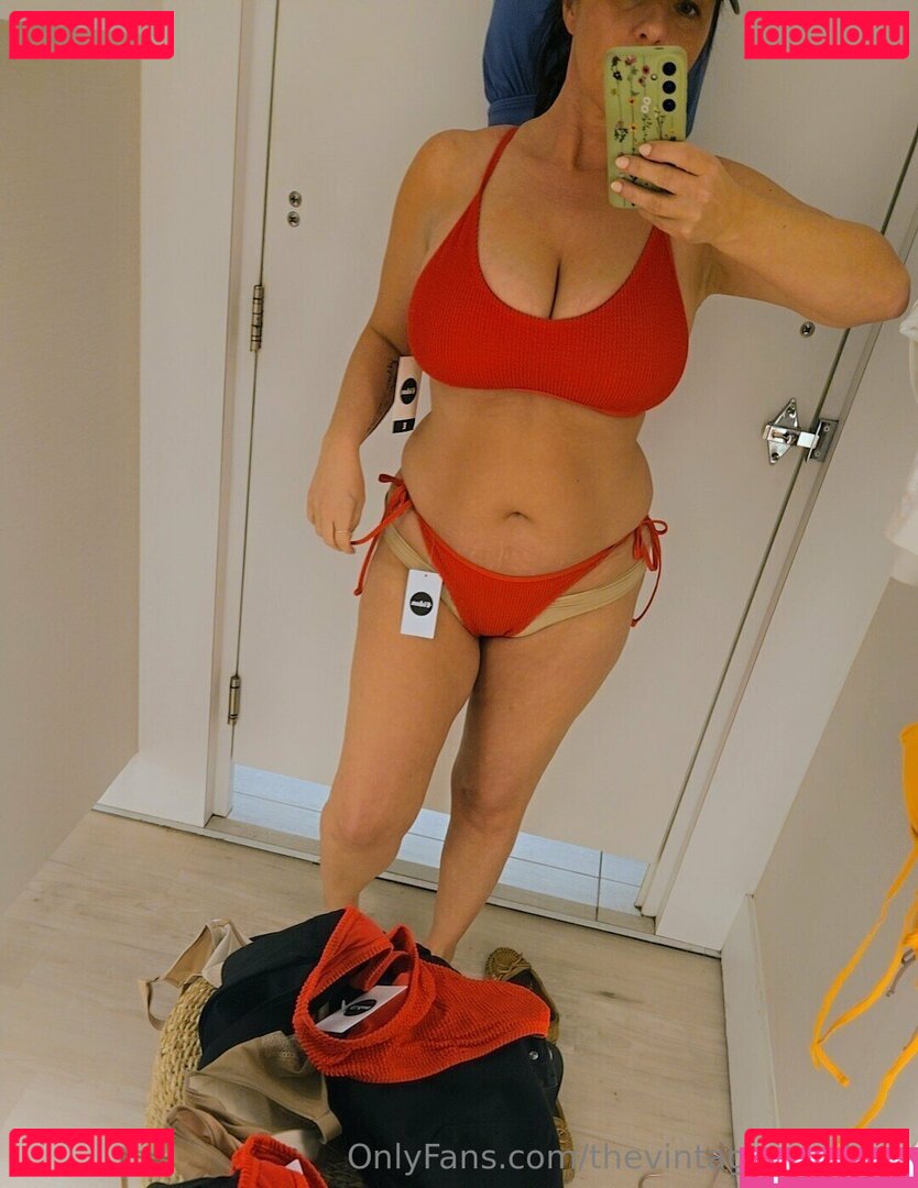 thevintagegoddess Onlyfans Photo Gallery 