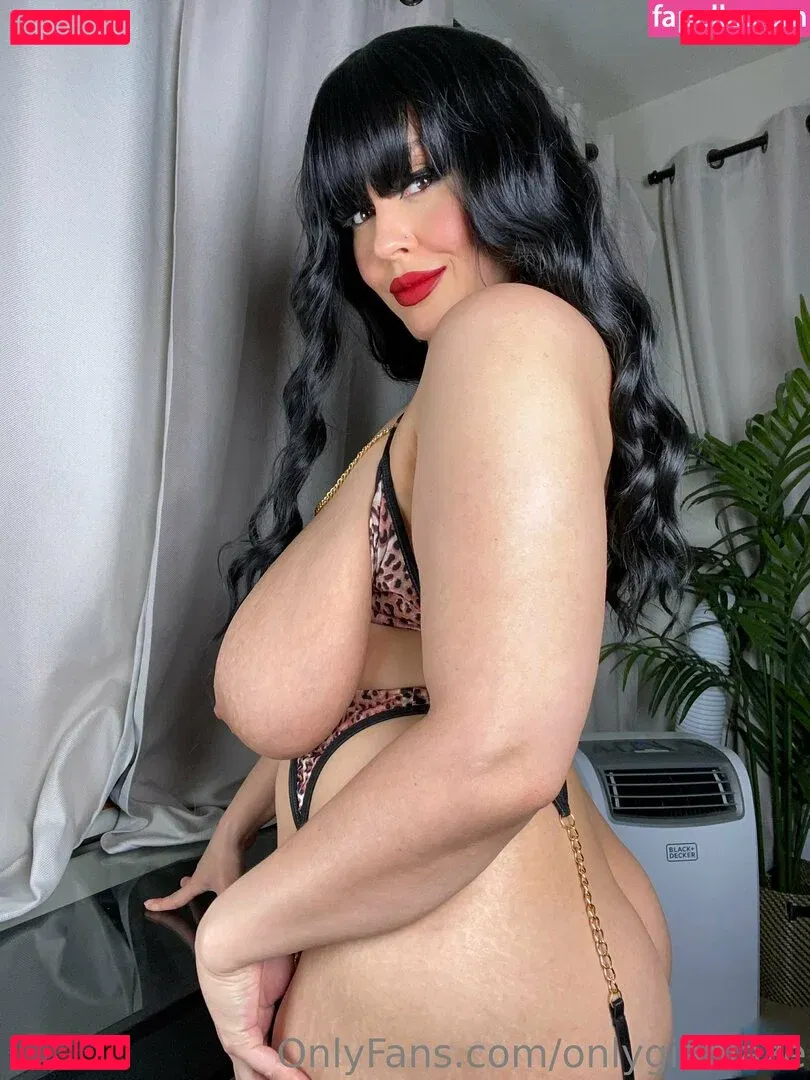 onlygiablaze Onlyfans Photo Gallery 
